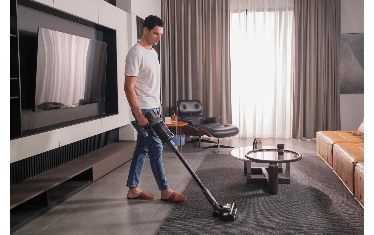 Akku-Hand- und Stielsauger Quick Clean Professional T2142<br>Kabellose Power mit optionalem Staubbeutel – für hygienisches und effizientes Reinigen