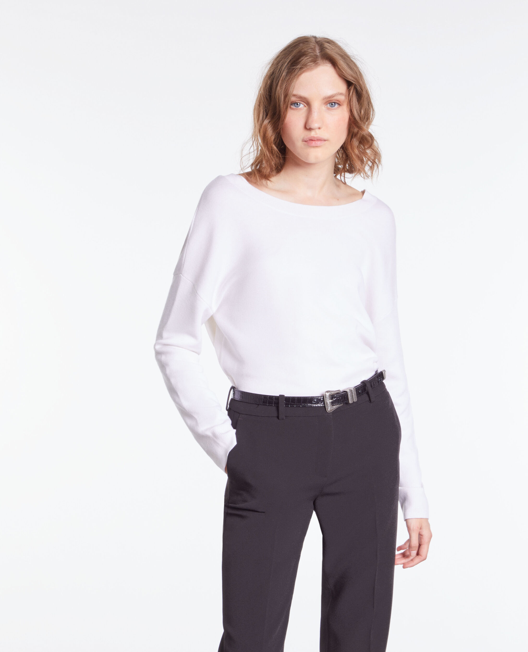 Pull avec boutonnage dans le dos