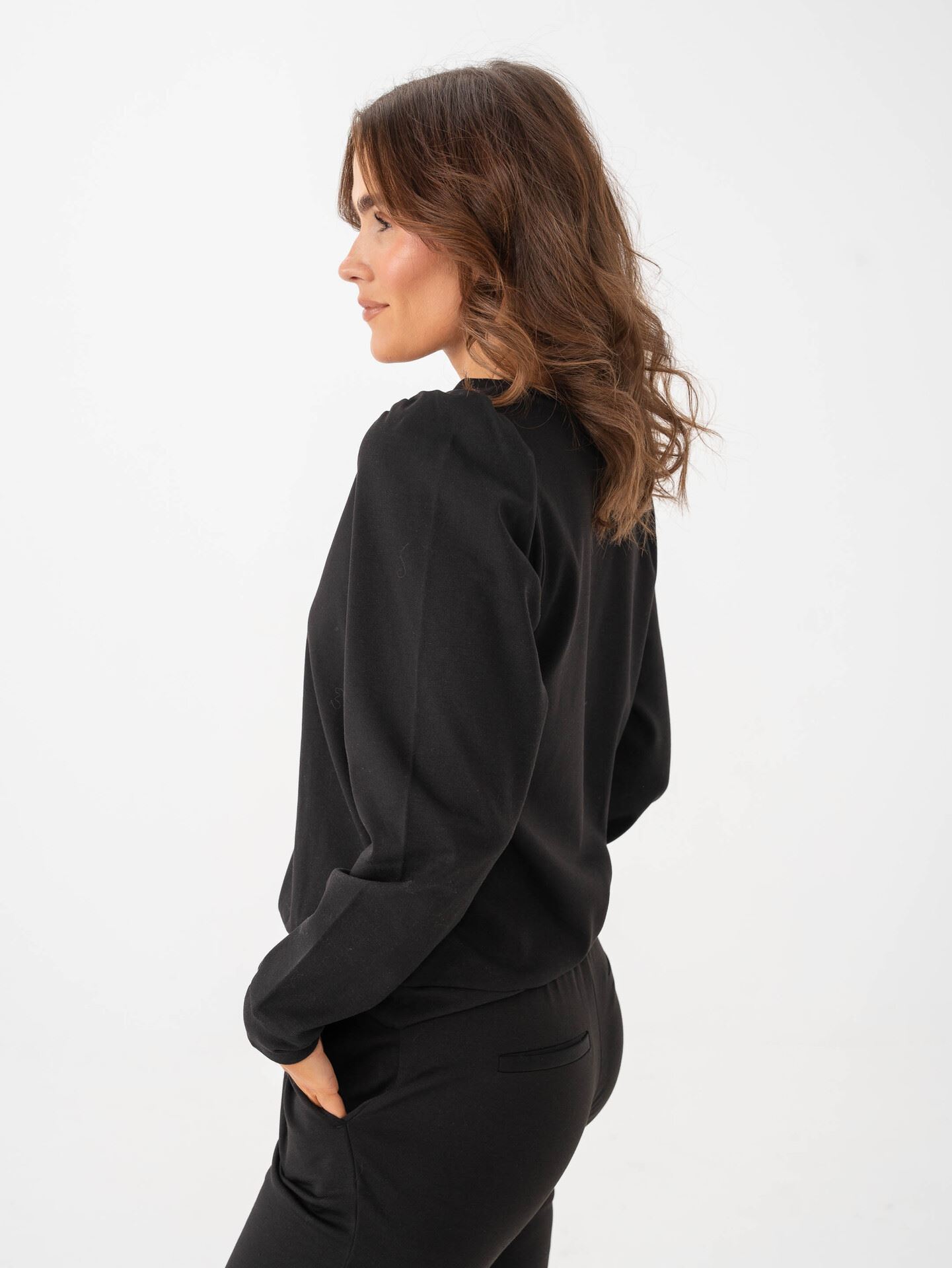 x GI Exclusive Kate Sweater