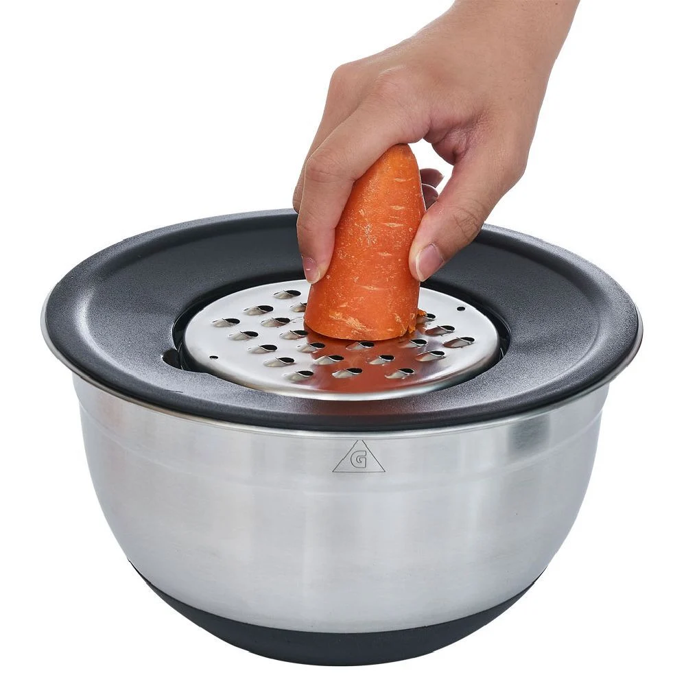 Bol à mixer inox avec base silicone et 3 râpes Ø22xH11,2cm