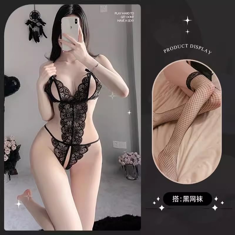 Gandaz - Kanten bodysuit met uitsparingen / kousen / lingerieset