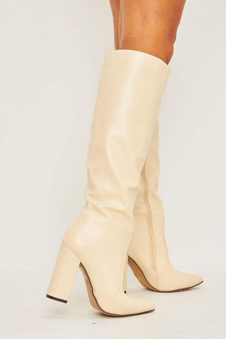 Bottes pointues beiges à talon bloc