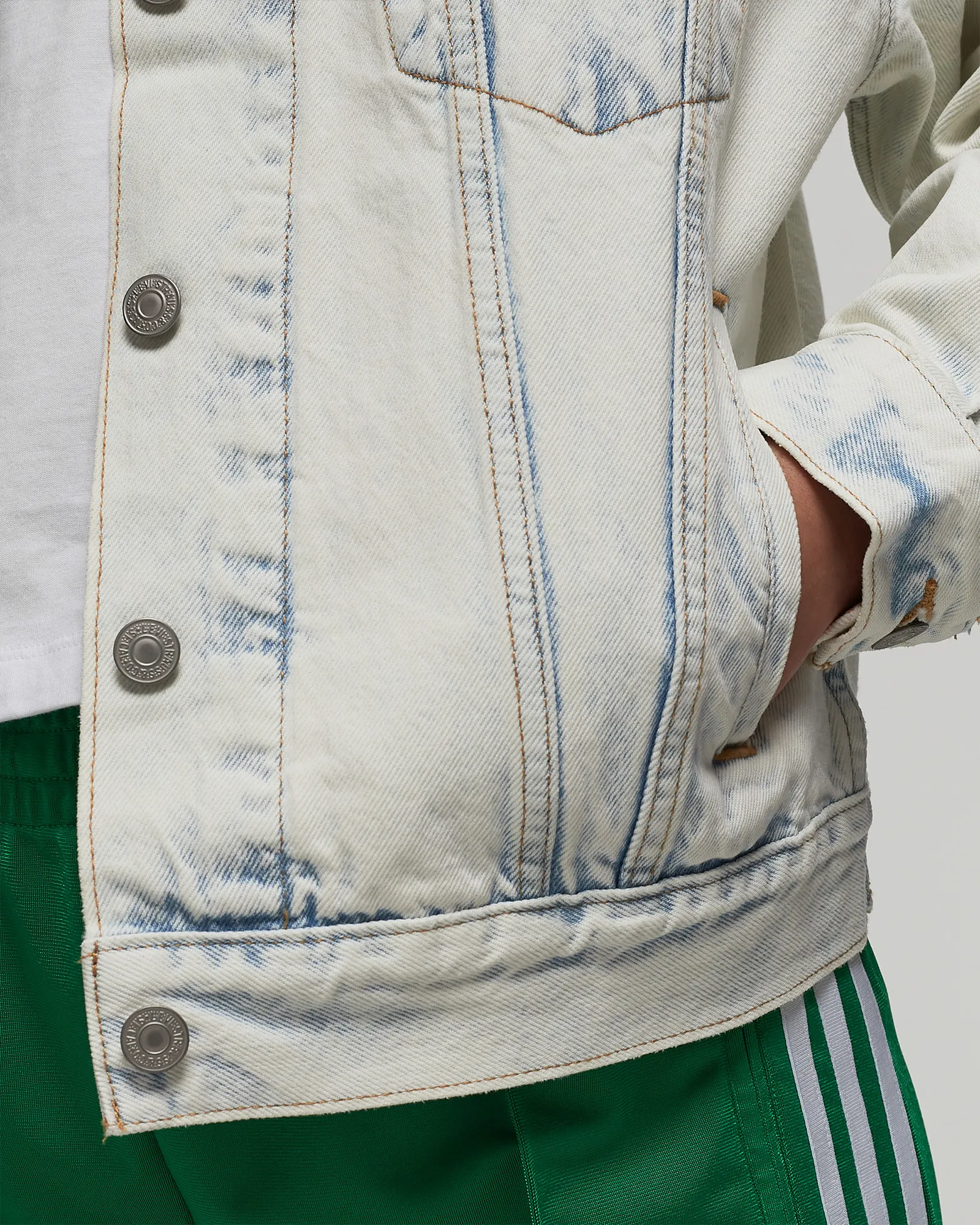 Levis 90S TRUCKER LIGHT INDIGO - WORN IN
