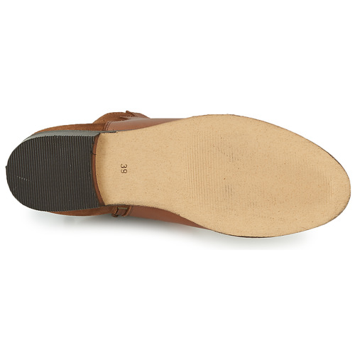 Betty London - HELOI - Camel
