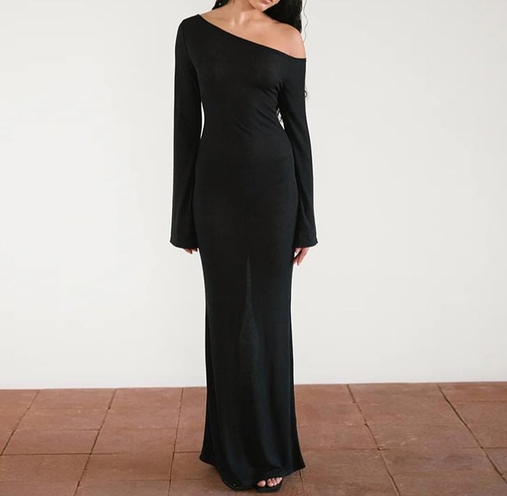 Honet - Koud-schouder, effen, slim-fit maxi-bodyconjurk met klokmouwen