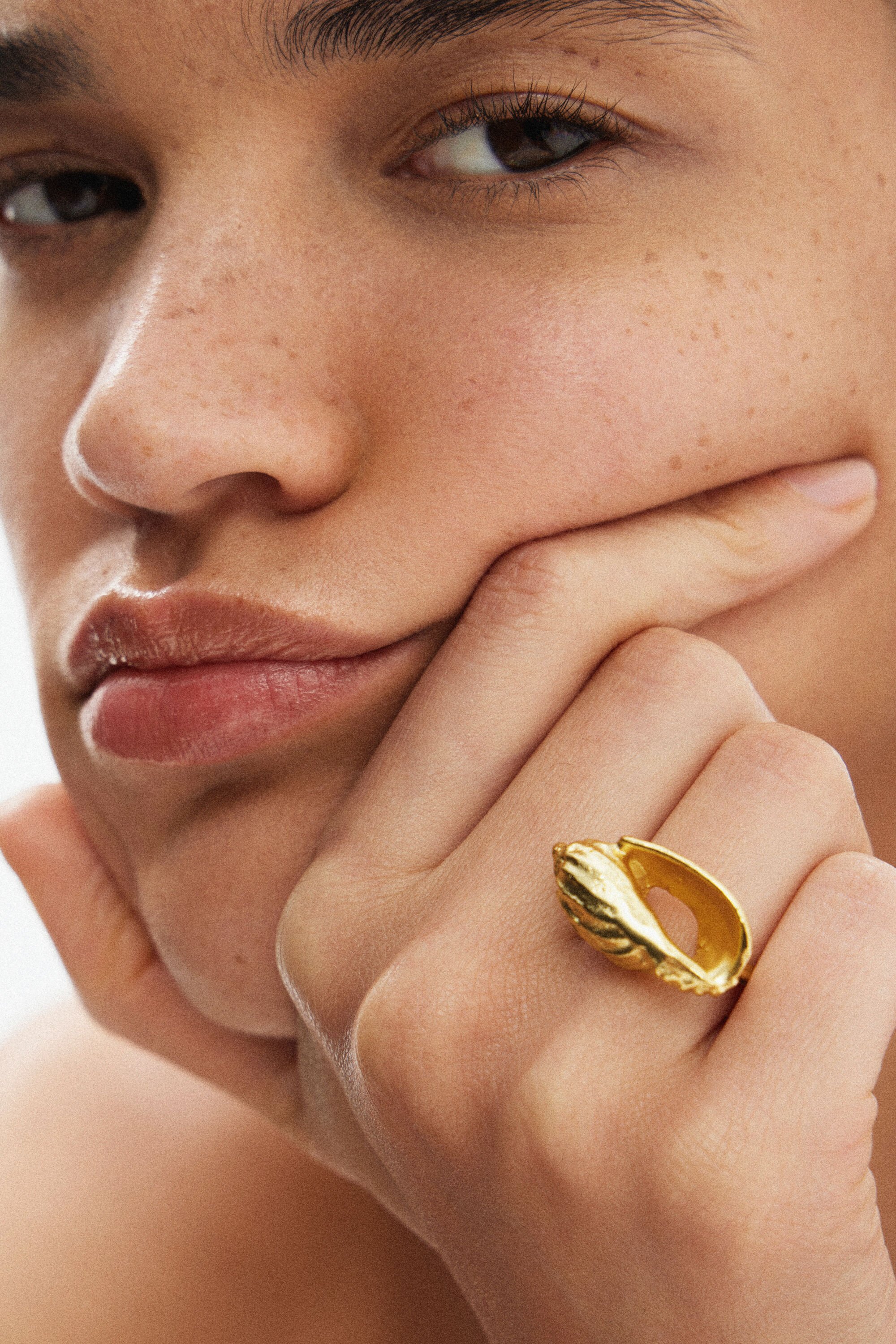 Bague coquillage plaquée or Zalio