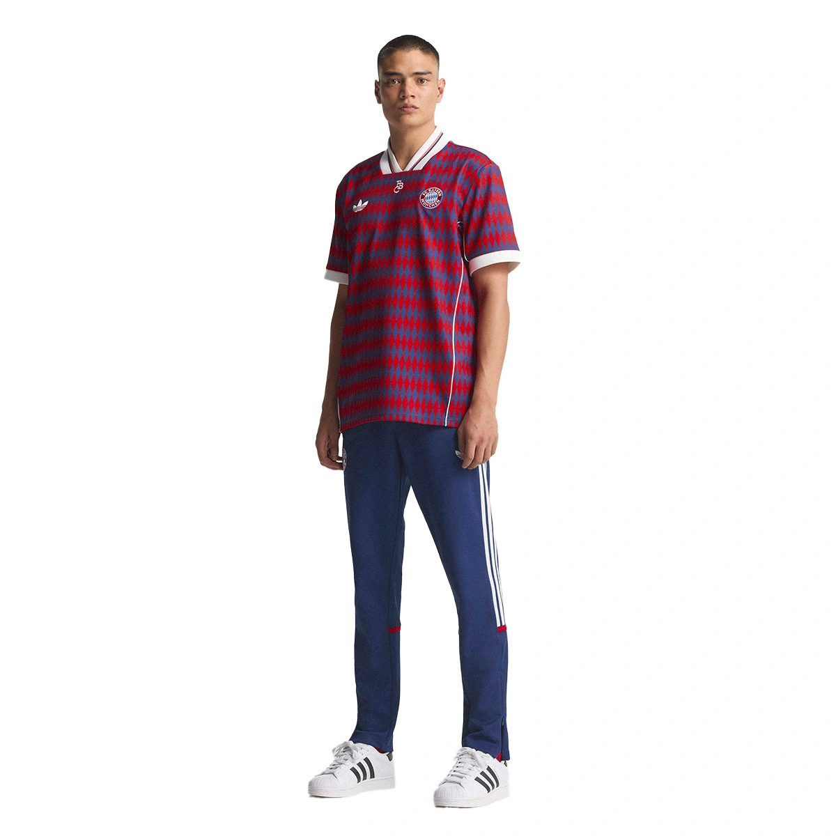 T-Shirt adidas FC Bayern Lifestyler Fanswear 2025-2026