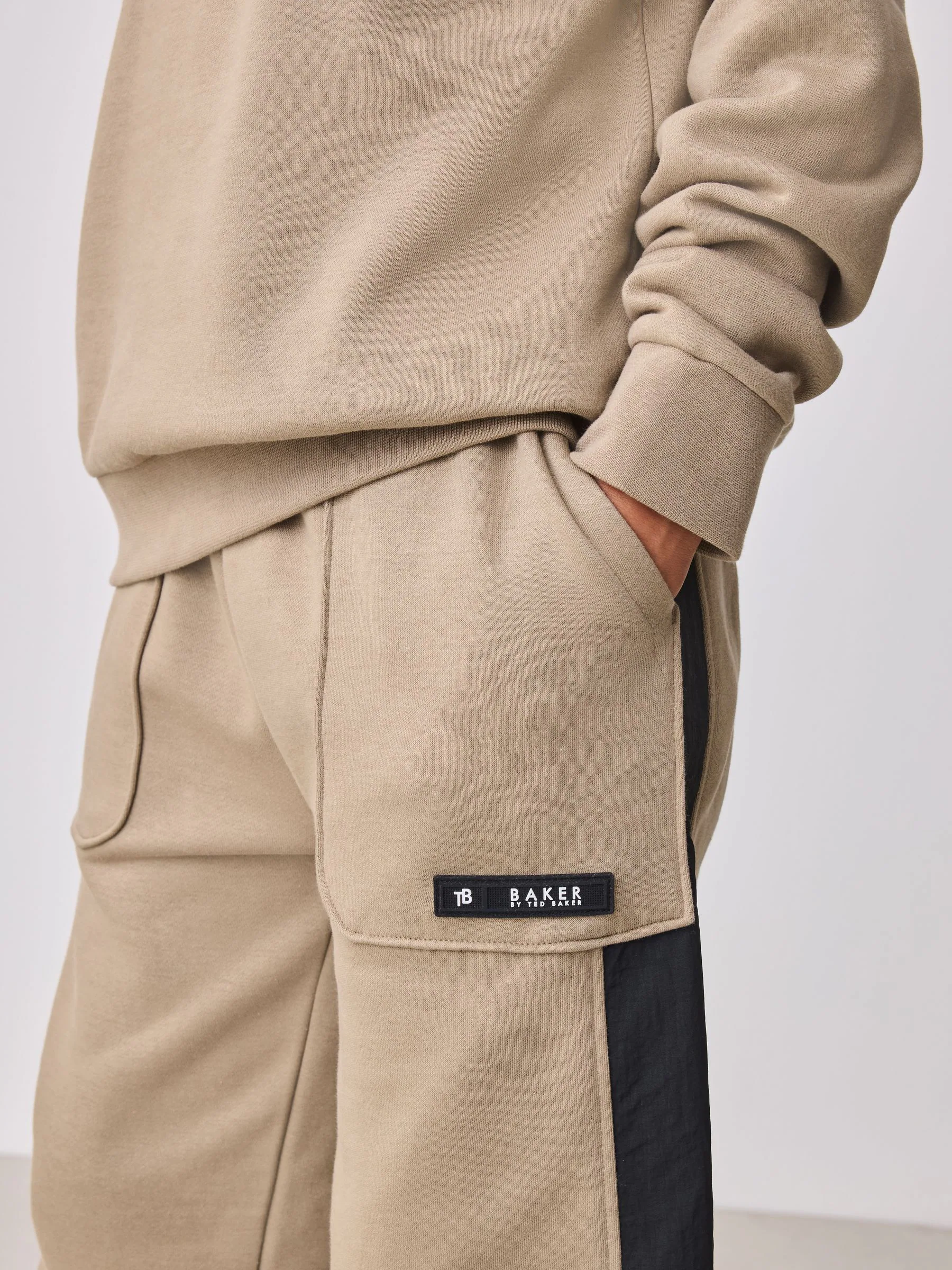 Pastelgeel - Baker by Ted Baker Funnel sweatshirt met ritssluiting en trechterkraag en joggingbroek
