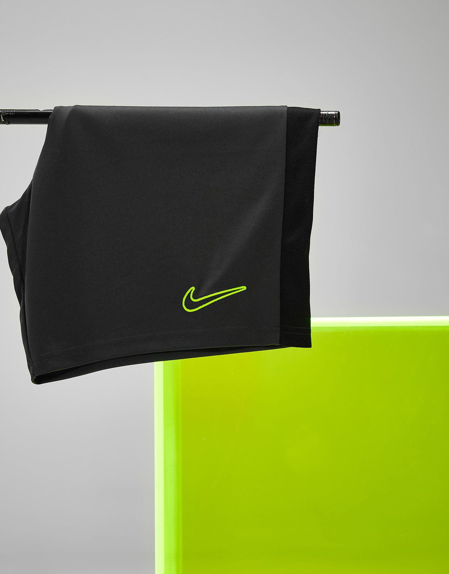 Nike Short Academy Essential Homme