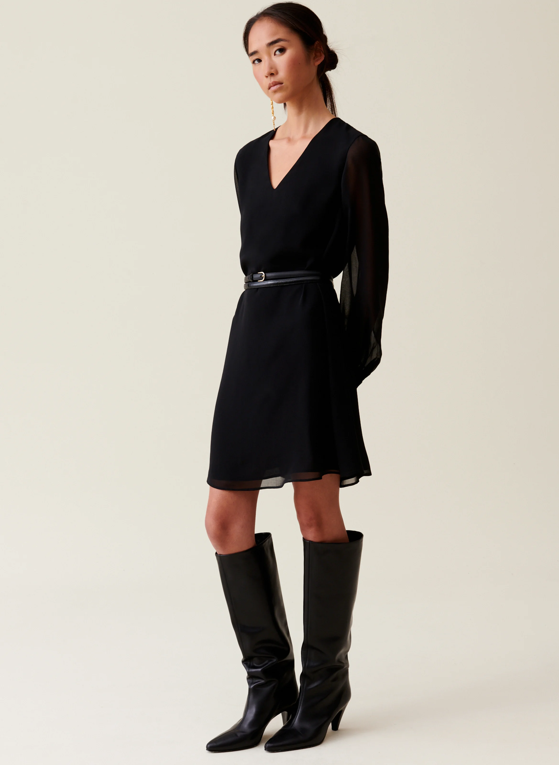 Robe courte col V | Noir