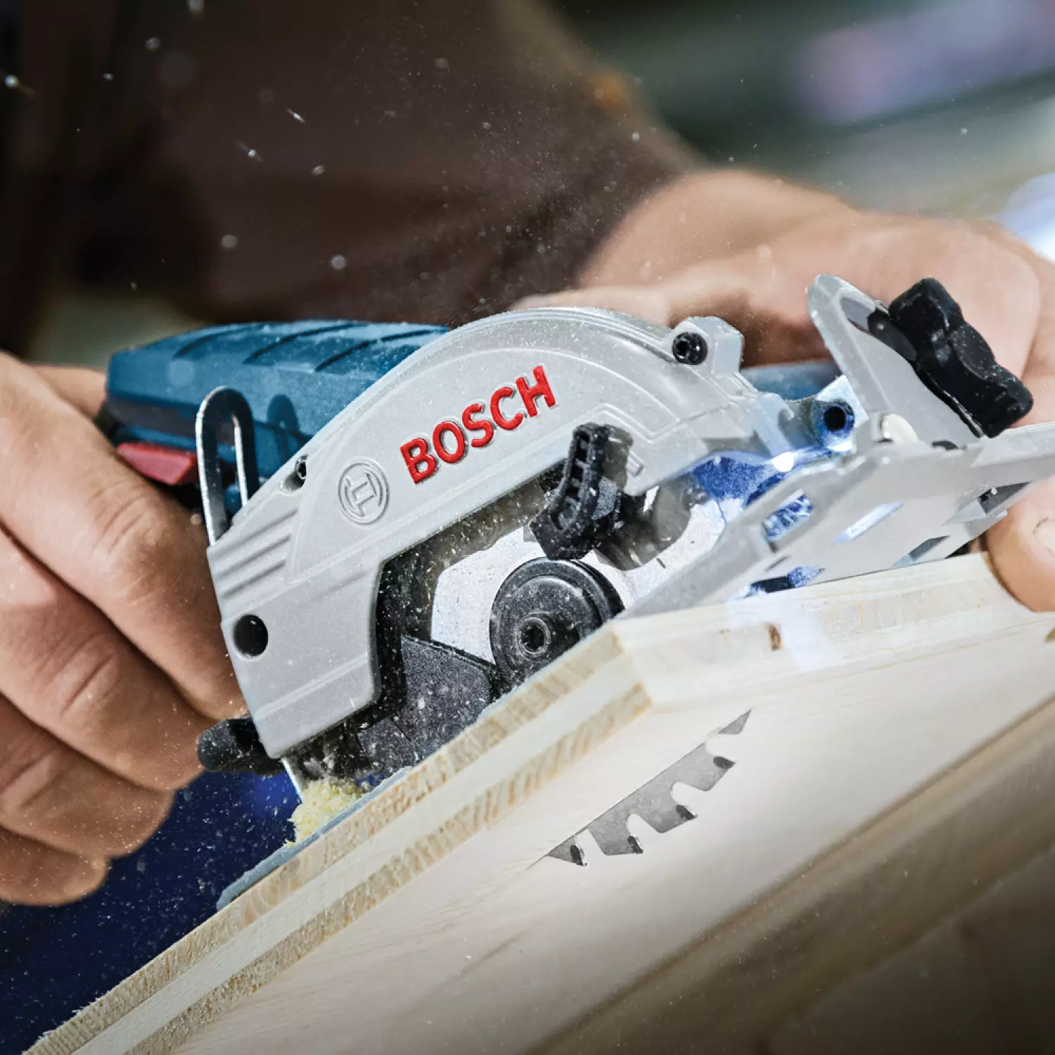 Bosch GKS 12V-26 12V Li-Ion Accu cirkelzaag set (2x 3.0Ah accu) in L-Boxx - 85mm