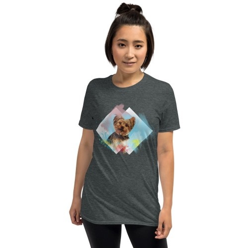 Camiseta feminina personalizada Mascochula em aquarela com seu animal de estimação em cinza escuro.