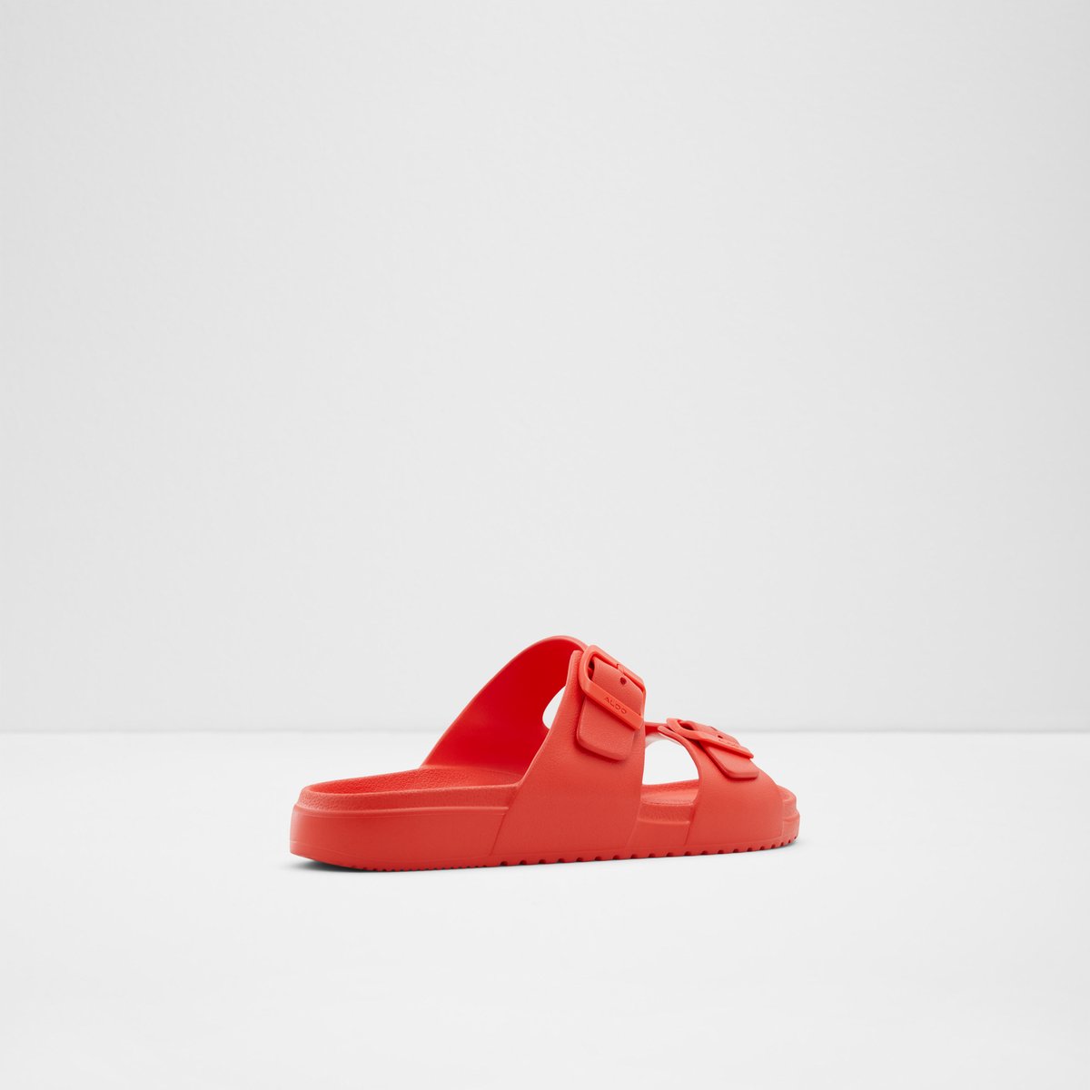 Hideo Red Men Slides