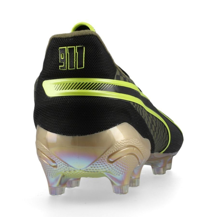 PUMA King Ultimate X Porsche FG/AG - Olive Drab/Noir/Doré ÉDITION LIMITÉE