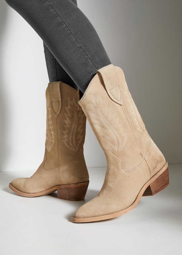 LASCANA Chelseaboots  Cowboy Stiefelette, Western Stiefel, Anklebootsaus hochwertigem Leder