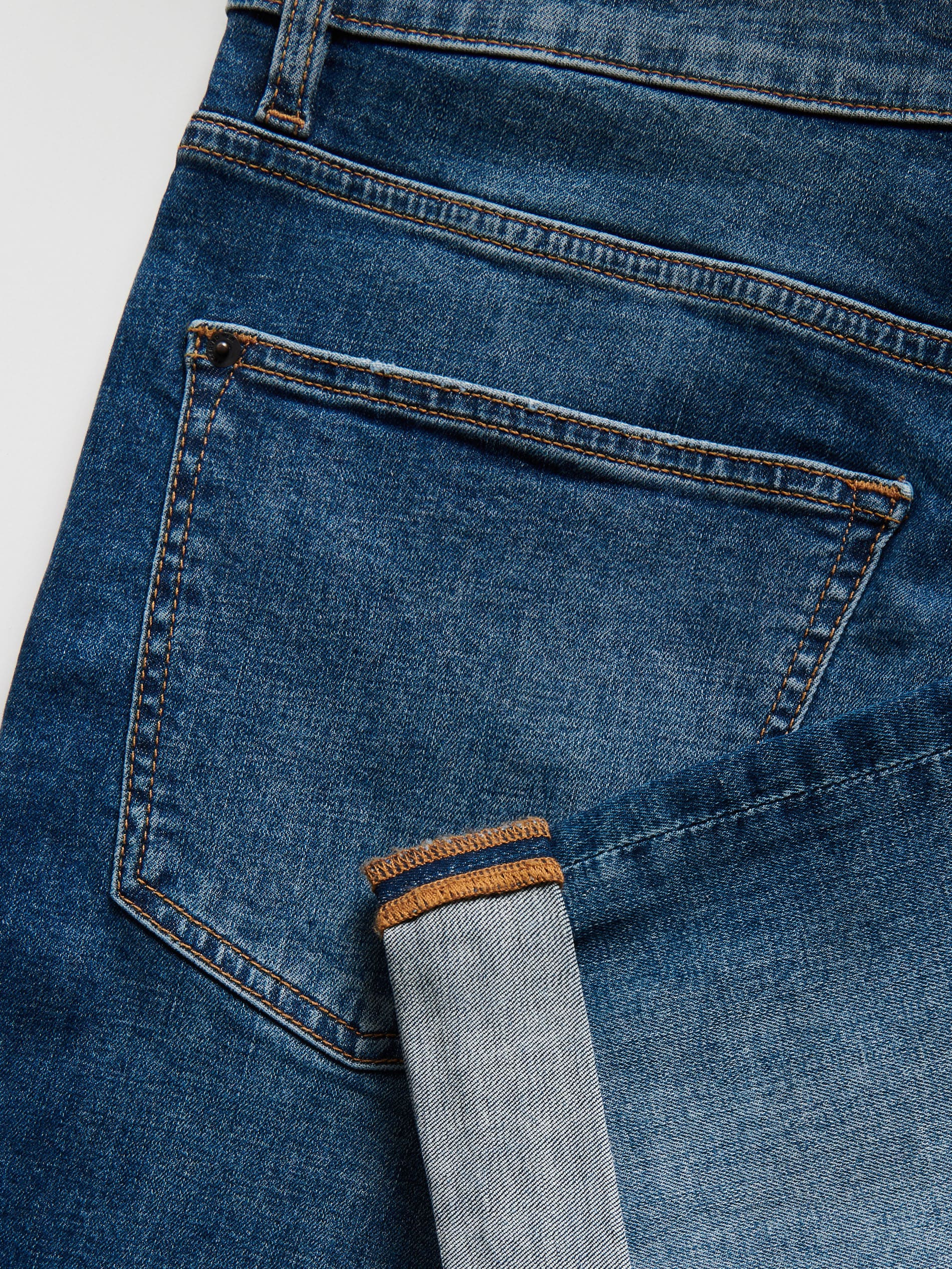 Denim-Shorts im Slim-Fit