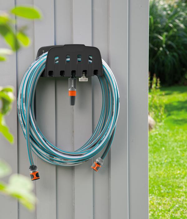 GARDENA Wandhalterung mit Schlauch 13 mm
