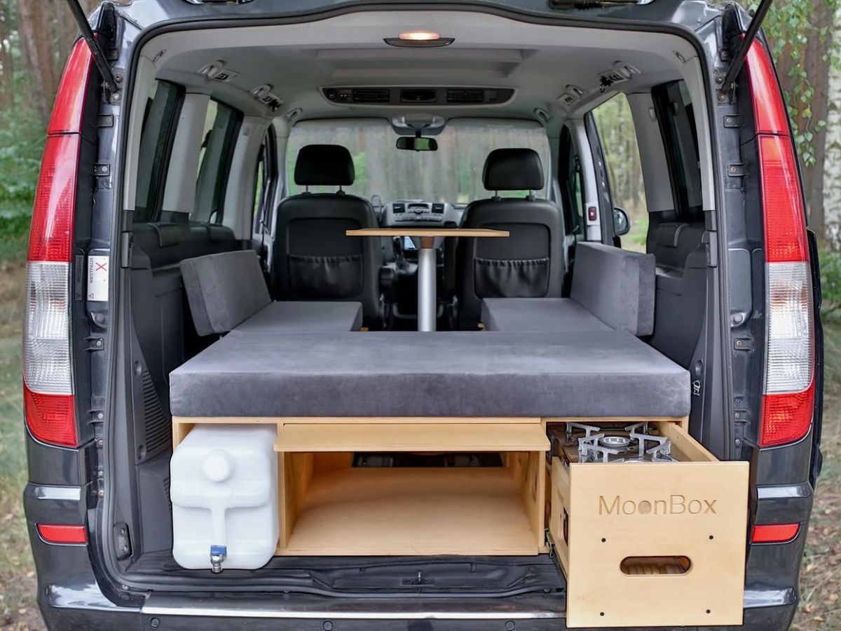 Moonbox 119 cm Speciale Editie Bus campingbox met tafel