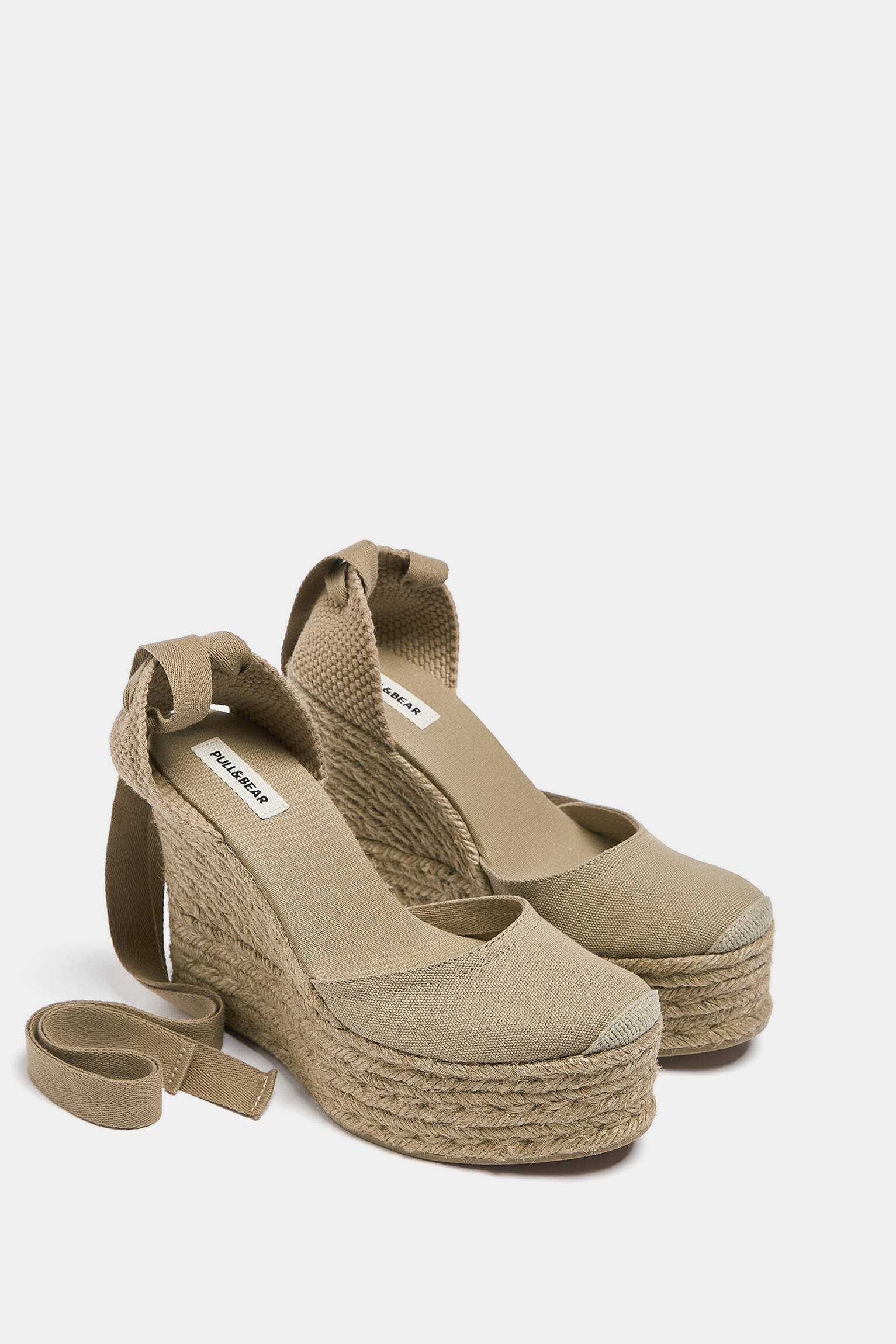 ESPADRILHÉ COM PLATAFORMA SALTO - TAUPA