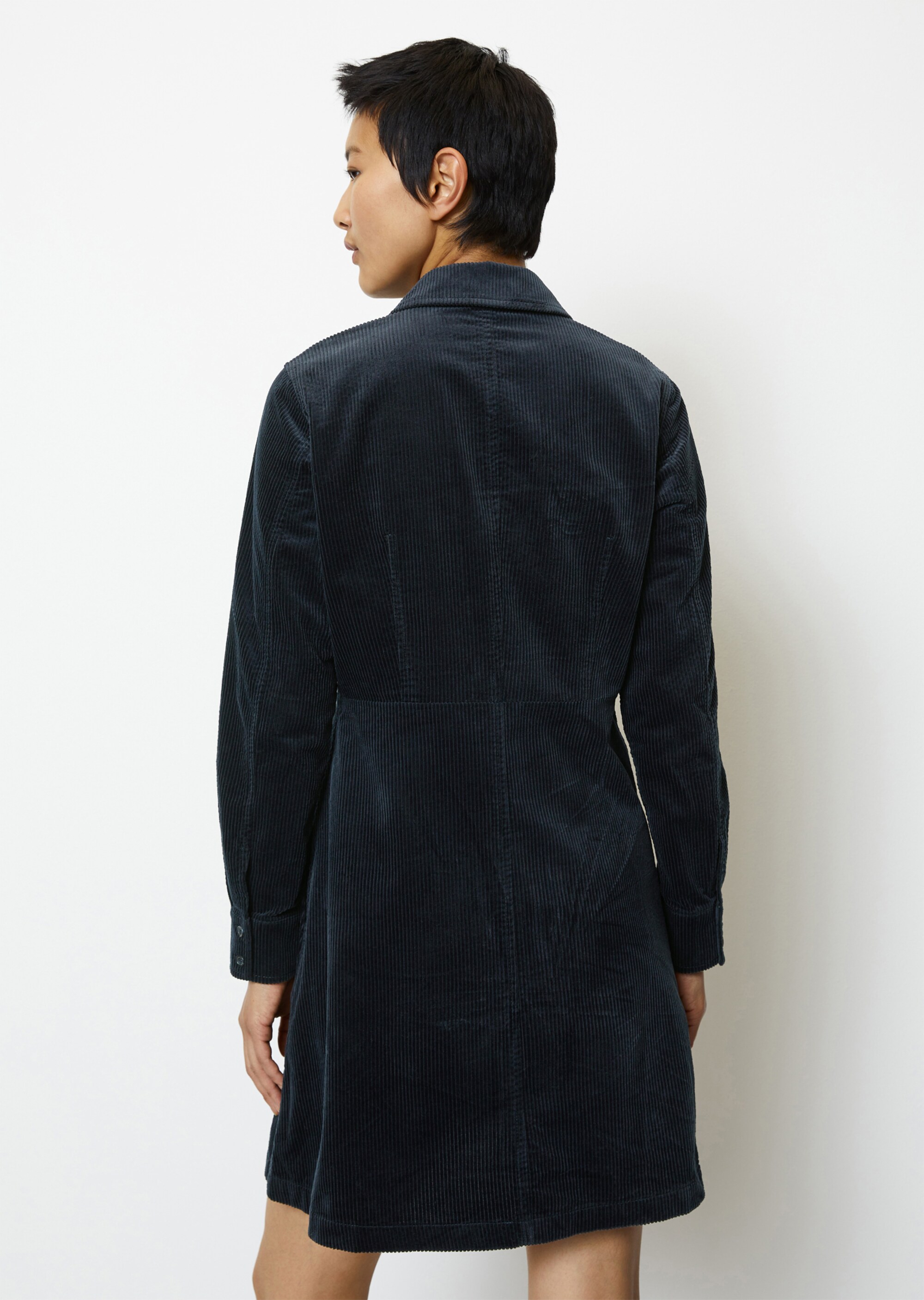Kurzes Cordkleid fittedaus Organic Cotton