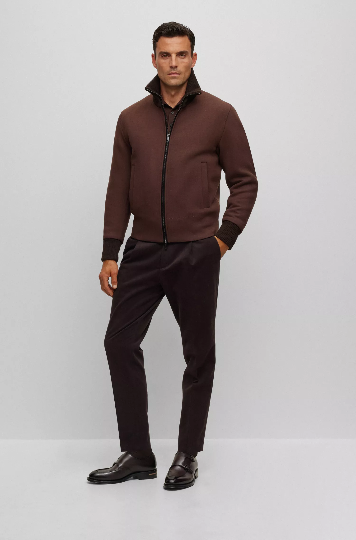 Jaqueta BOSS Camel-Padded em tecido plano com gola alta em malha