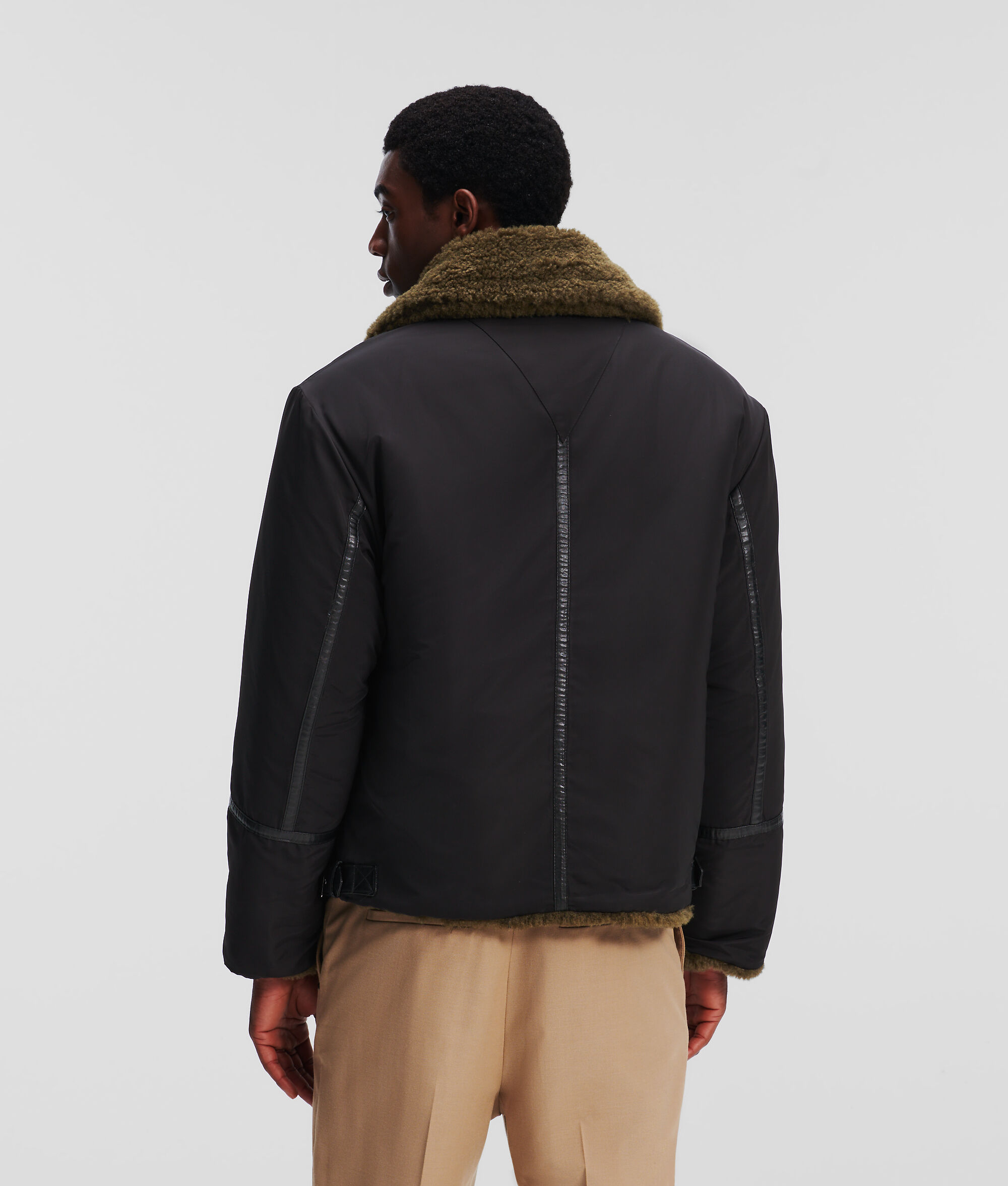 VESTE AVIATEUR EN FAUX SHEARLING SÉLECTIONNÉE PAR HUN KIM