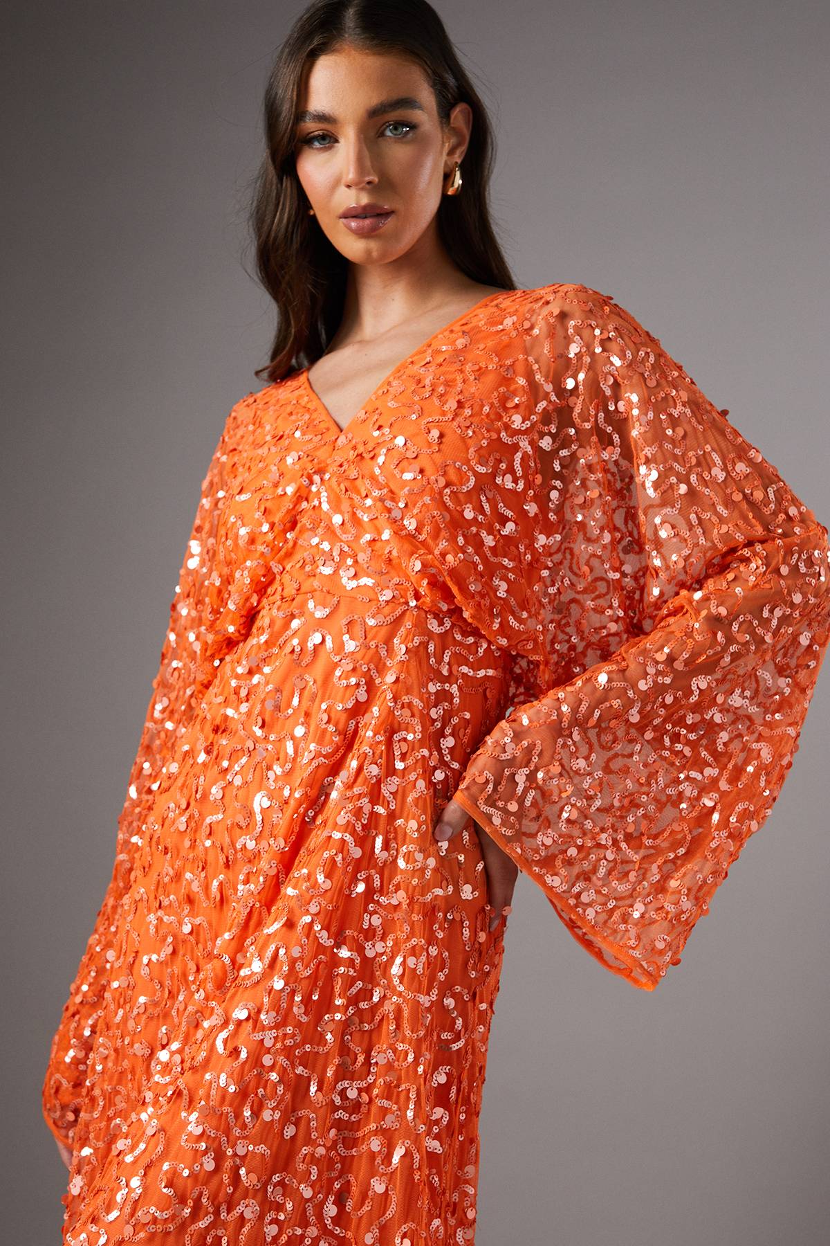 Coast Robe Midi à Paillettes avec Manches Chauve-souris