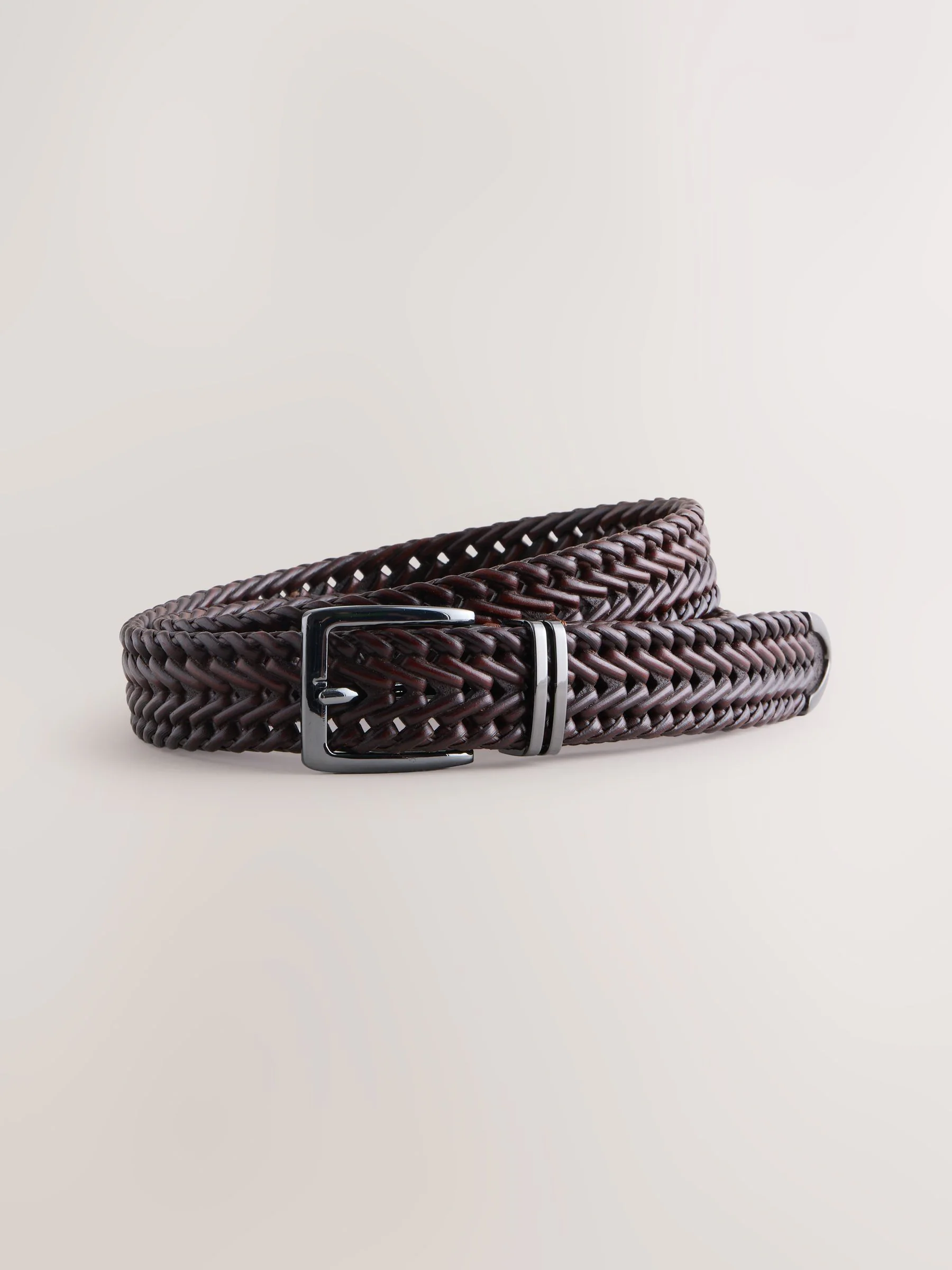 Chocoladebruin - Woven Leather Belt With Metal Tip