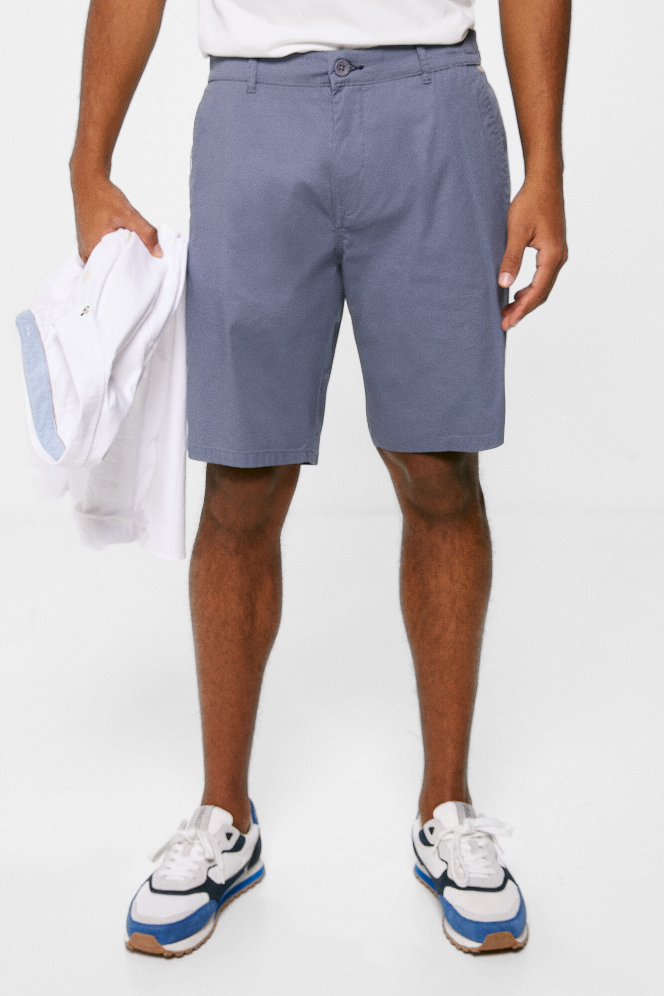 Bermuda chino leve de tecido plano - azul médio