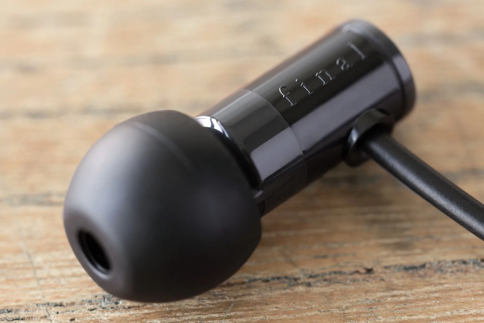 Final E1000 Noir Écouteurs intra-auriculaires