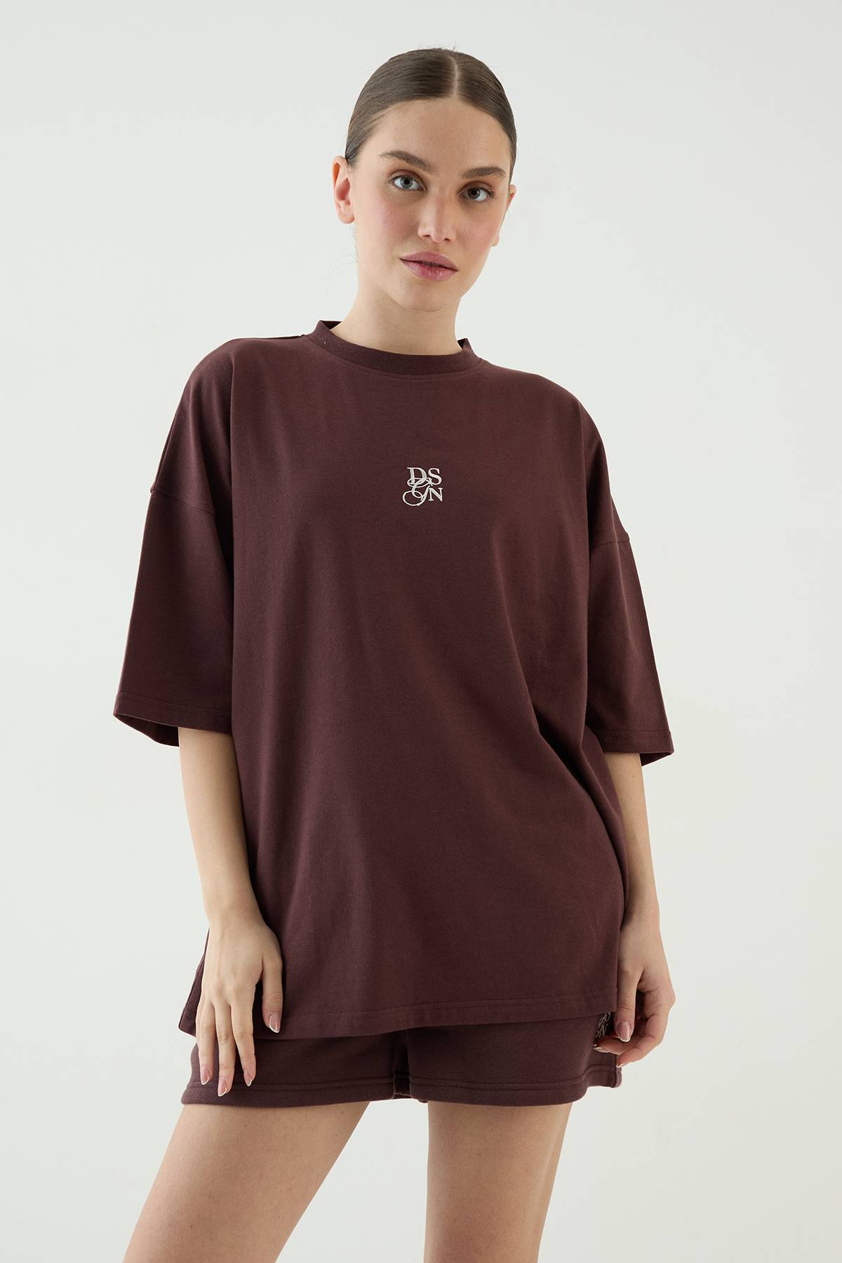 T-shirt Col Rond Manches Courtes Dsgn Studio
