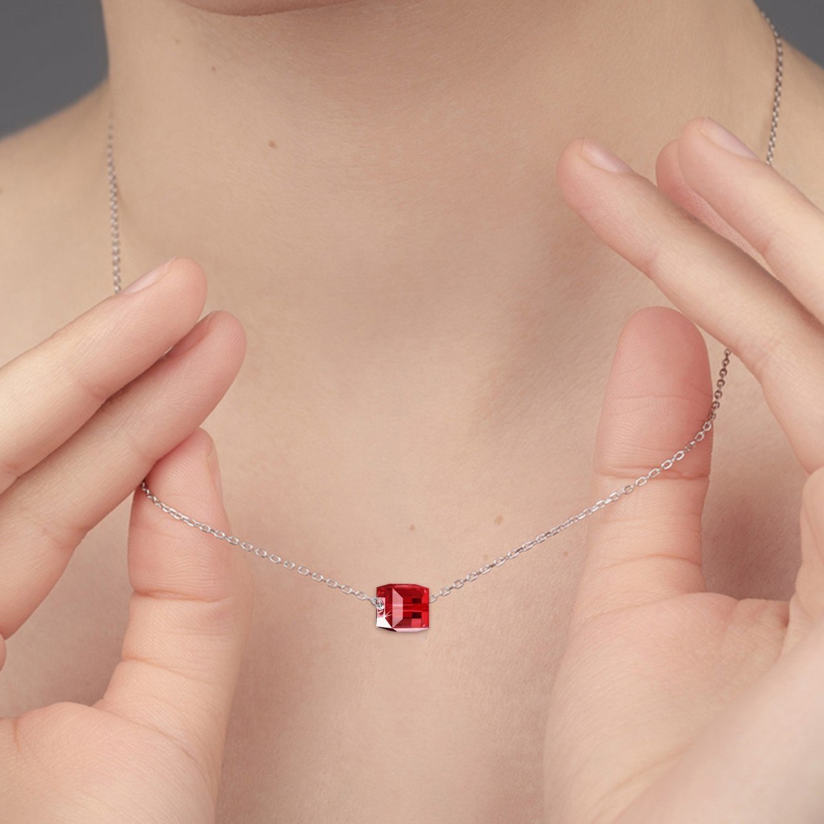 Collier orné de Cristaux scintillants SC Crystal