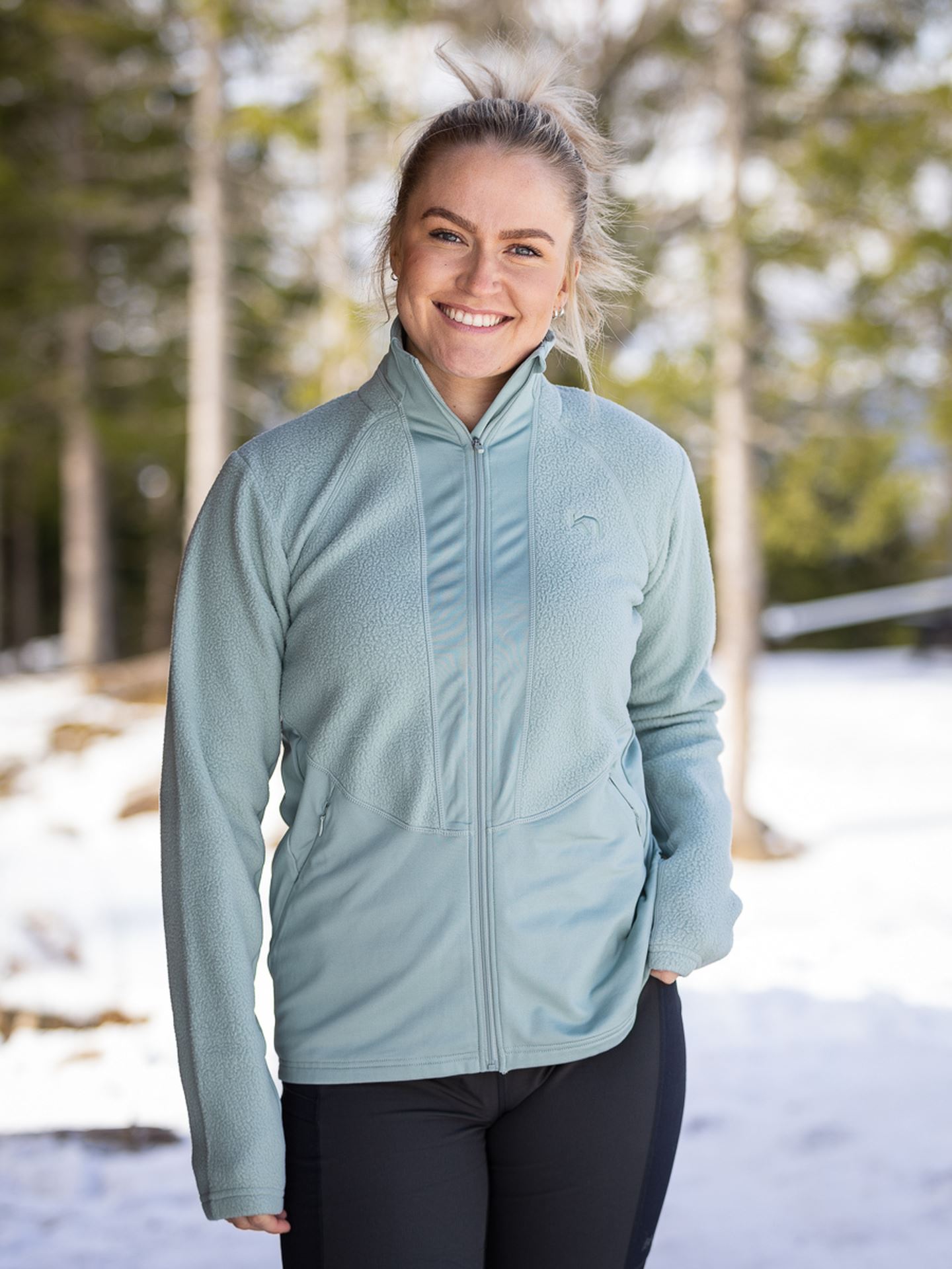 Ragnhild Full Zip Midlayer