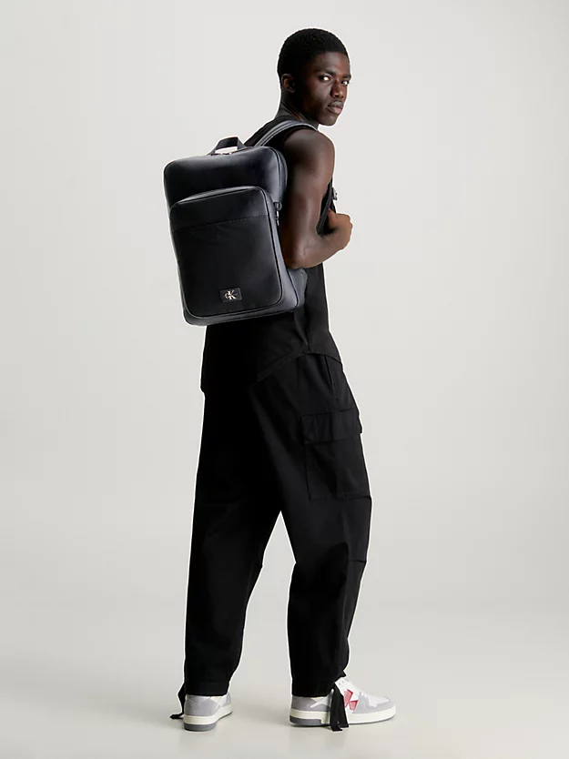 Mochila quadrada fina