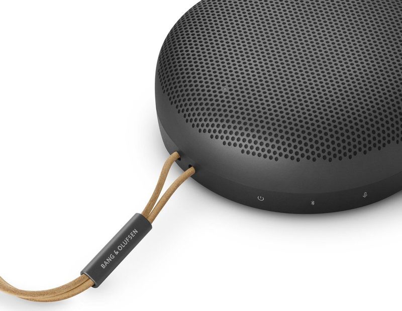 Bang & Olufsen - Beosound A1 - Bluetooth Speaker - Antraciet Zwart - Draagbaar - Waterproof