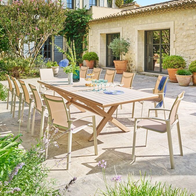 Ensemble table de jardin extensible AXIOME + 12 fauteuils AXANT Argile