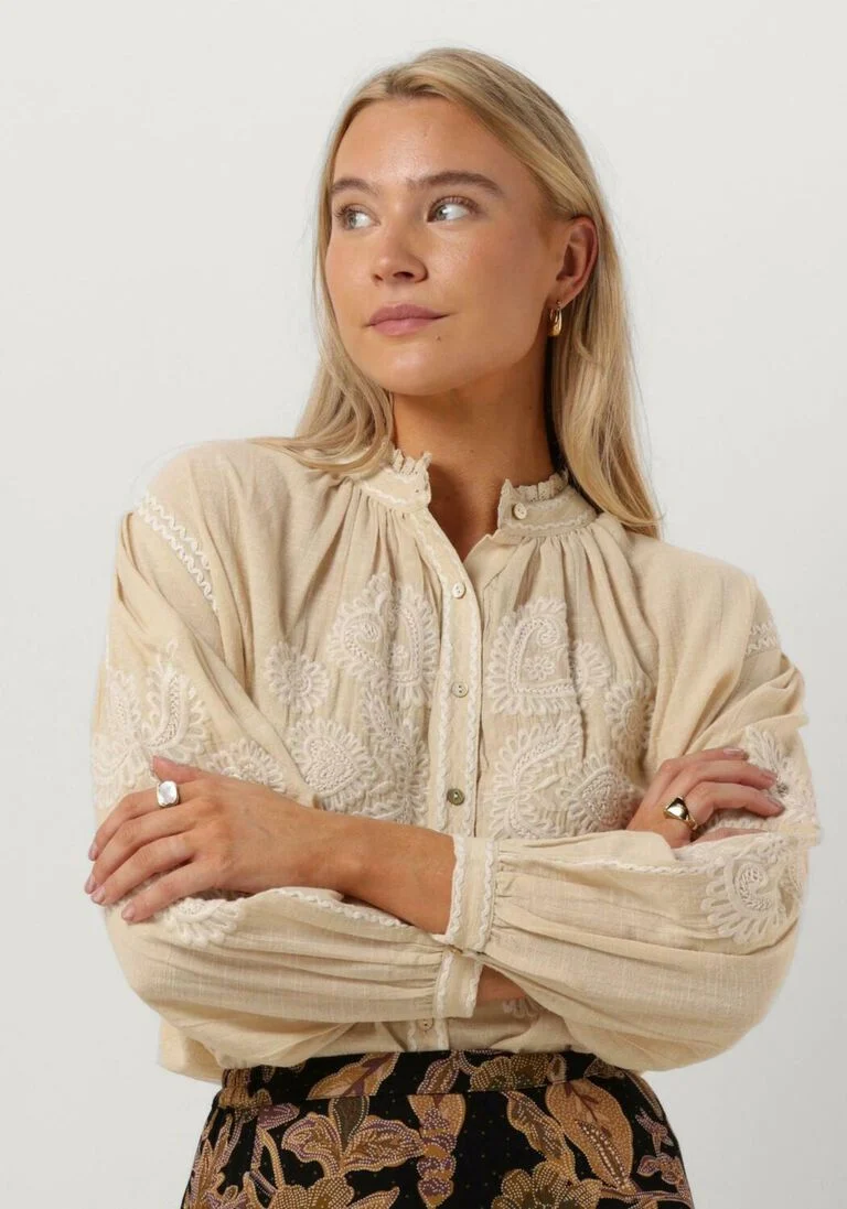 ANTIK BATIK ecru antik batik blouse robby blouse