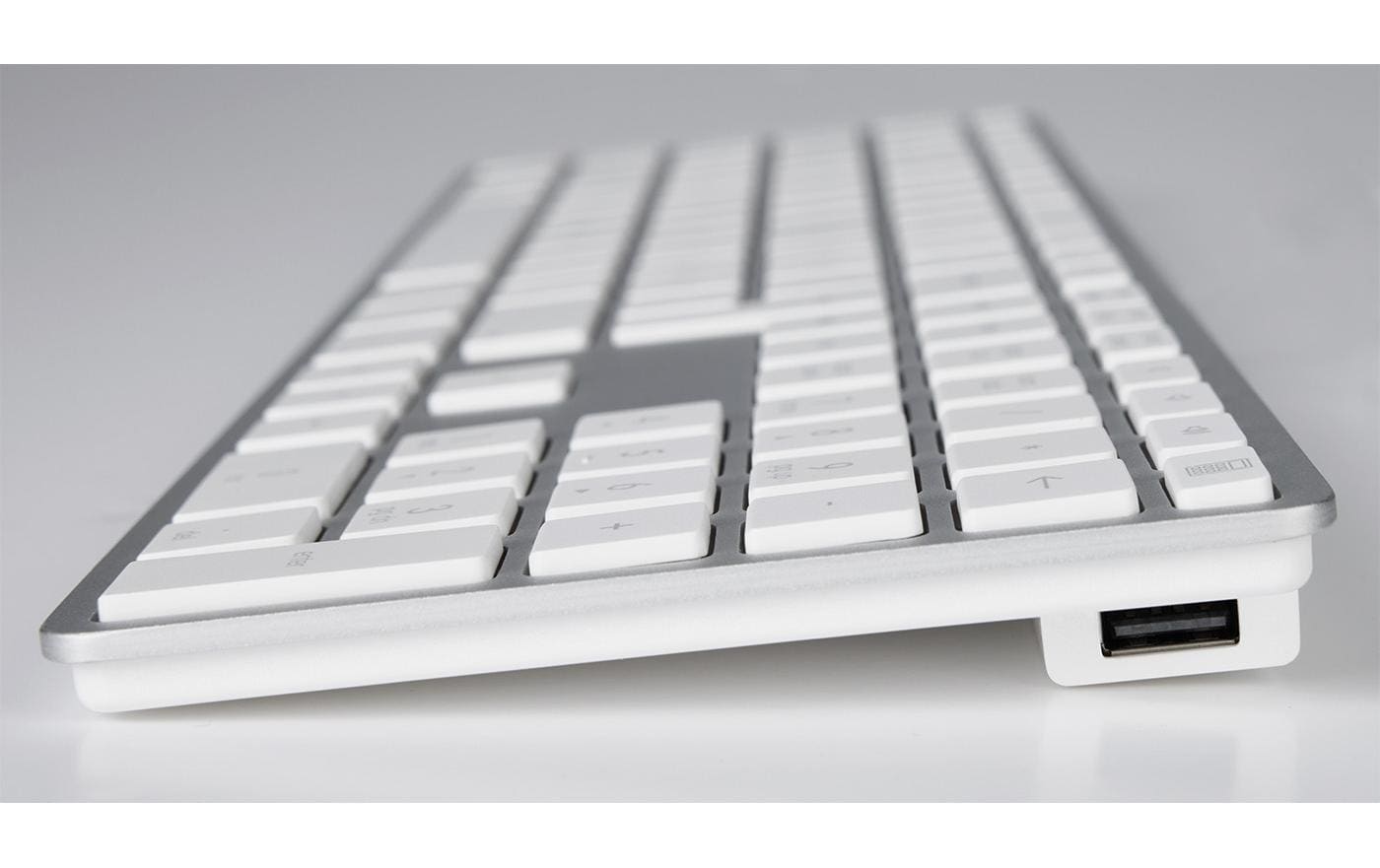 Tastatur KB-3421 USB SilberRobuste USB-Tastatur mit zwei USB-Ports