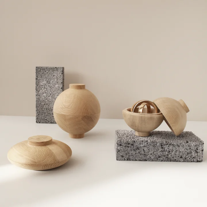 Kristina Dam Studio - Wooden Sphere Aufbewahrung Ø 12 x H 15 cm, Eiche schwarz