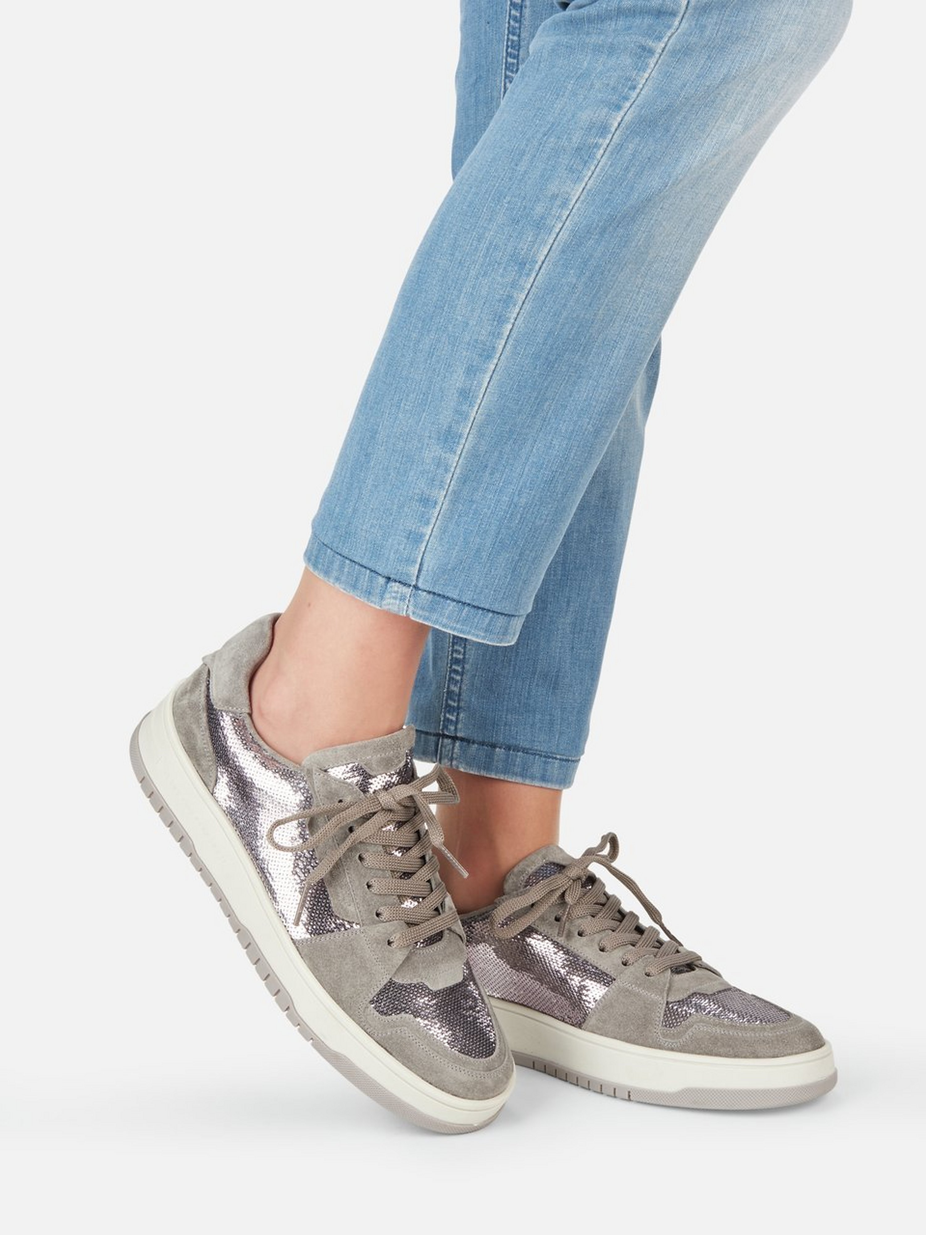 Sneaker Drift