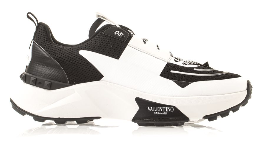 Valentino Garavani True Act Low Top