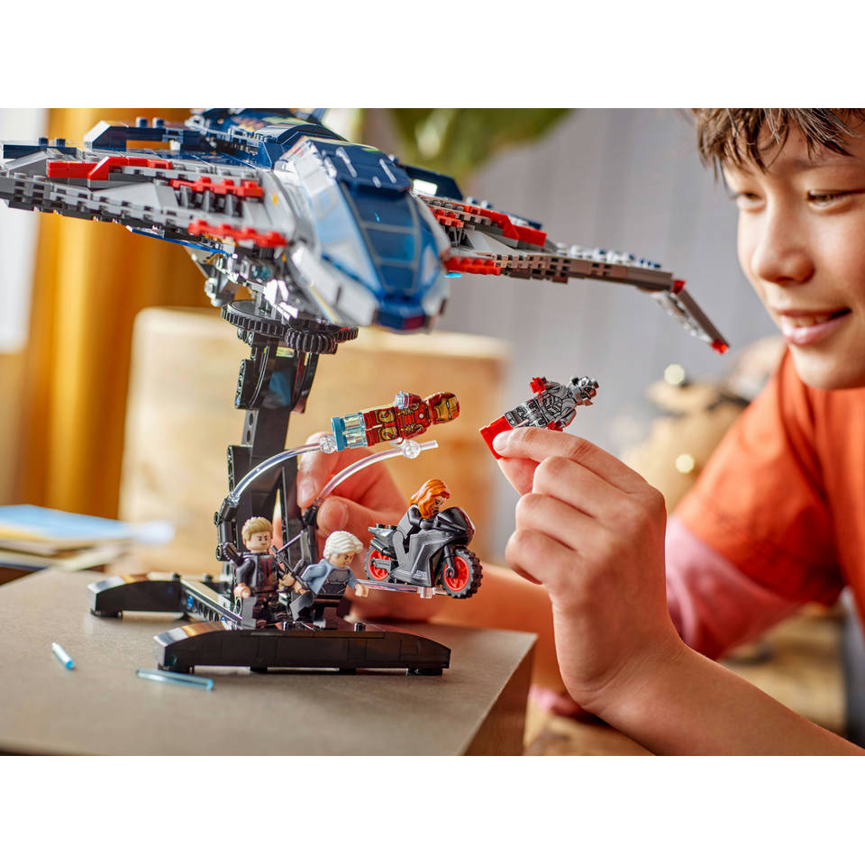 LEGO Marvel Avengers: Age of Ultron Quinjet 76325