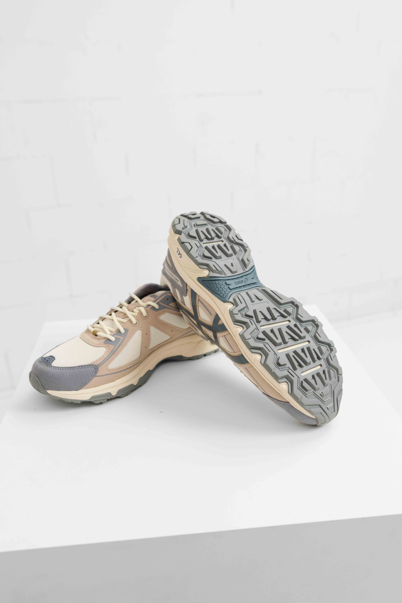 Asics Gel-Venture 6 Sneakers Unisex Beige/Blauw