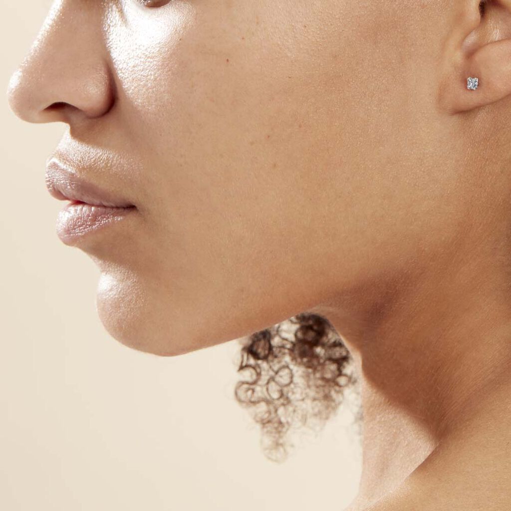 Boucles D'oreilles Puces Doreen Carre Or Blanc Oxyde De Zirconium