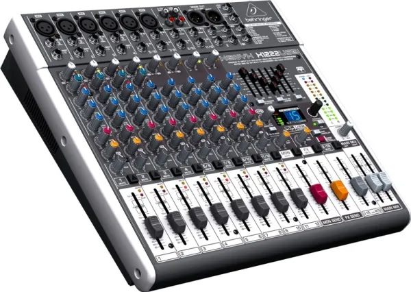 Behringer X1222USB lydmixer med 4 kanaler