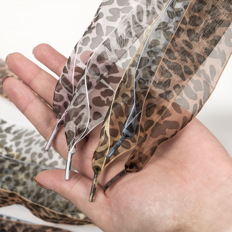 (1 Paar) 120cm Organza Schnürsenkel Fashion Schuhbändel Leopard Muster - Grau / Schwarz