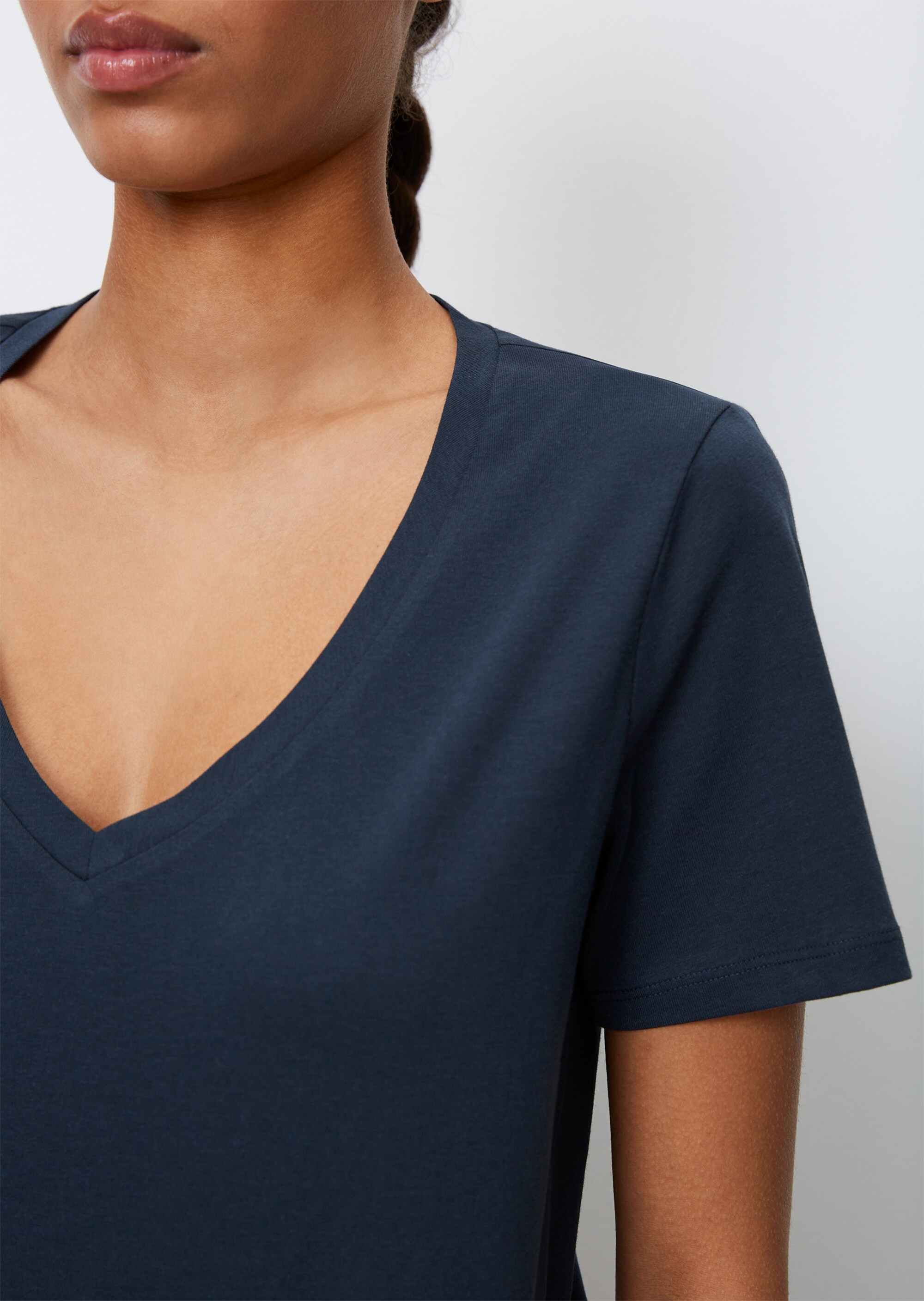 V-Neck-T-Shirt regularaus softem Baumwoll-Jersey