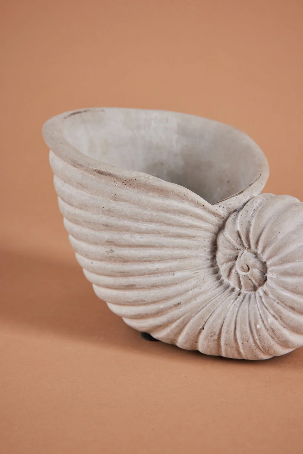 Bahne Interior  Shell, vase - White Wash