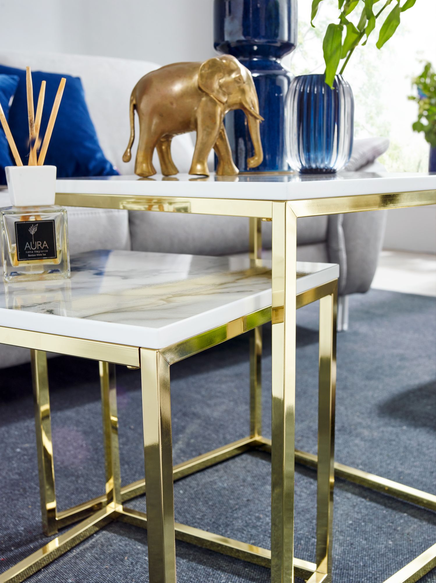 KADIMA DESIGN Beistelltisch Set in Marmor-Optik und goldener Farbe, Moderne und stilvolle Wohnzimmermöbel, 2 Größen, Robustes Metallgestell