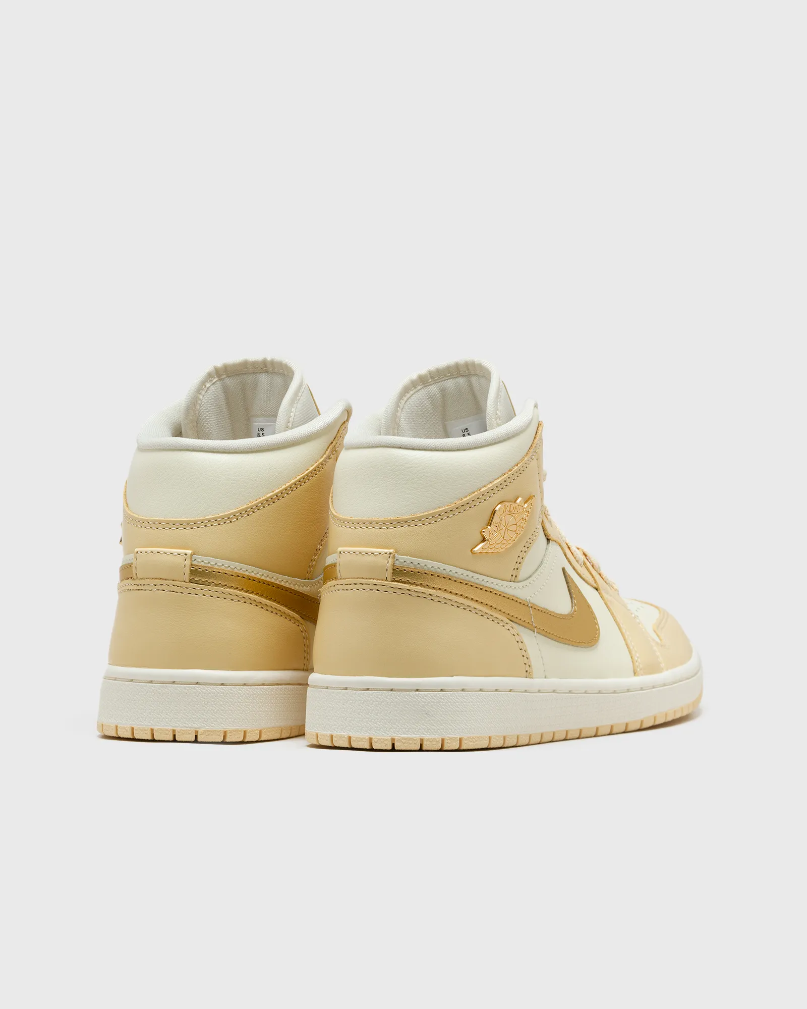 Jordan Air Jordan 1 Mid SE Women's Shoes